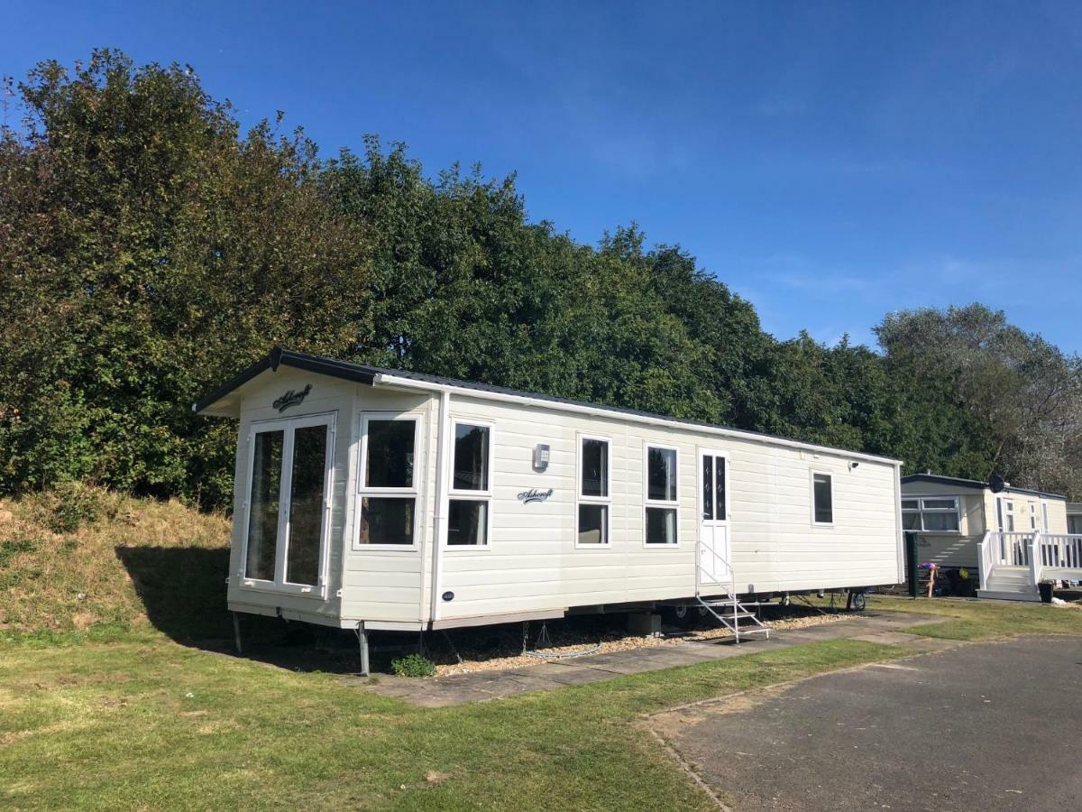 Hotel Gold Standard Caravan On South View Park Skegness Exterior foto